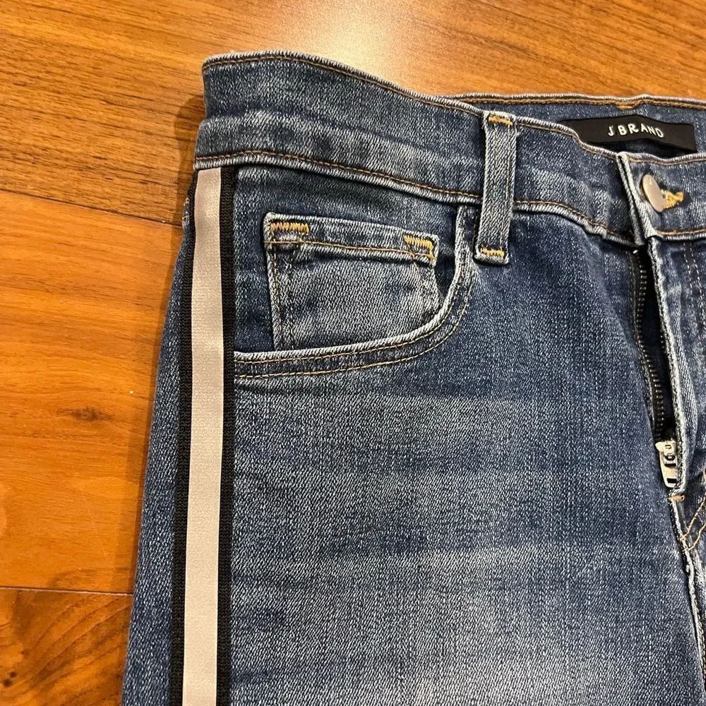 J Brand Reflecting jeans - Picture 6 of 11